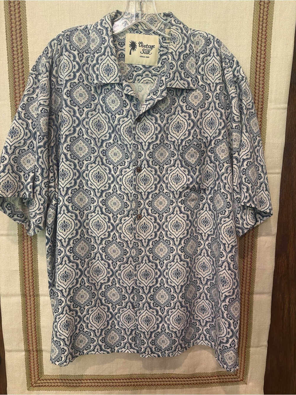 Vintage Men's Blue and White Patterned Camp Shirt